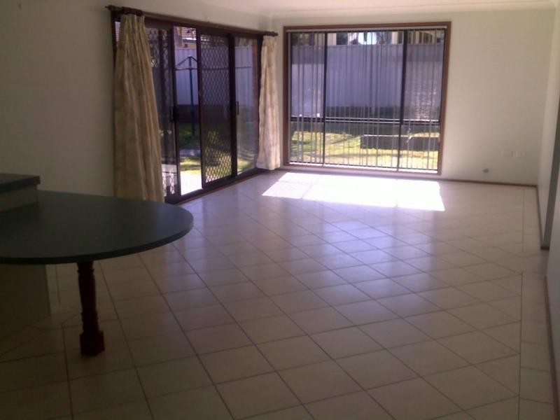 24 Aylward Avenue, Quakers Hill NSW 2763