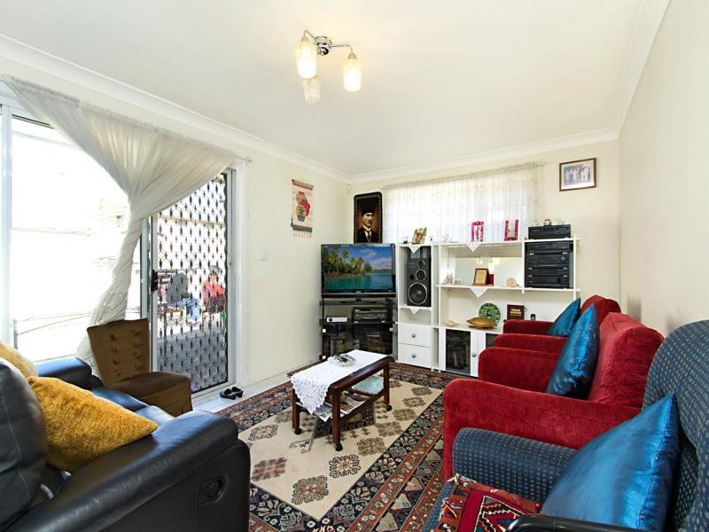 35 Davis Road, Marayong NSW 2148