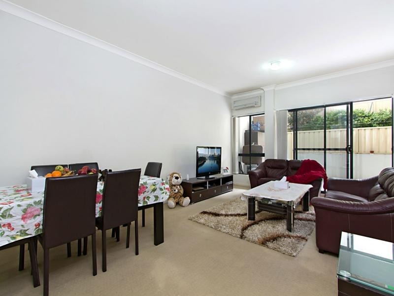 12/21 Third Avenue, Blacktown NSW 2148