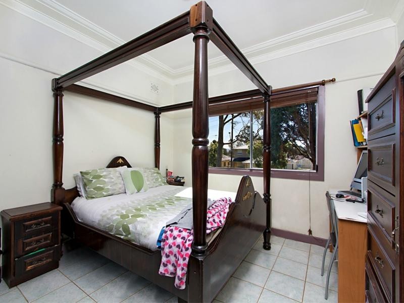 10 Dingle Street, Riverstone NSW 2765