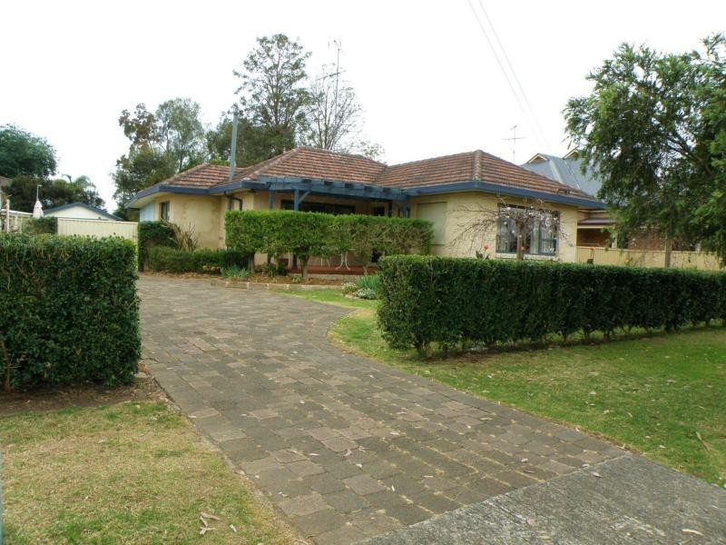 6 Plimsoll Street, Mcgraths Hill NSW 2756