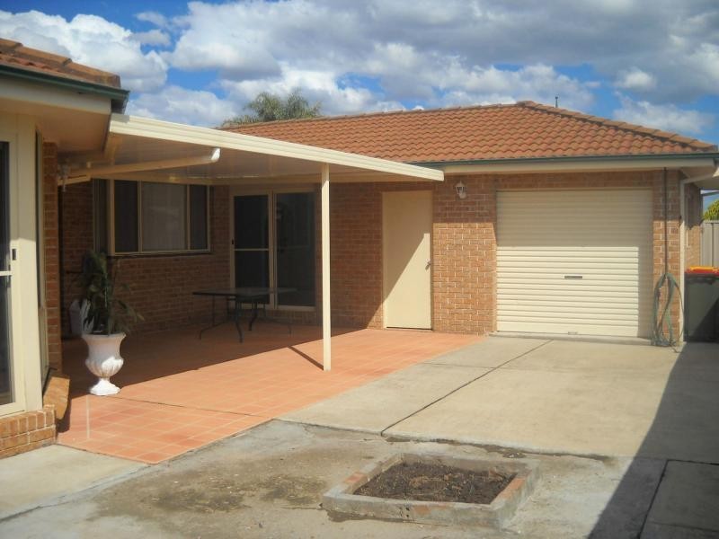 26 Olwen Place, Quakers Hill NSW 2763