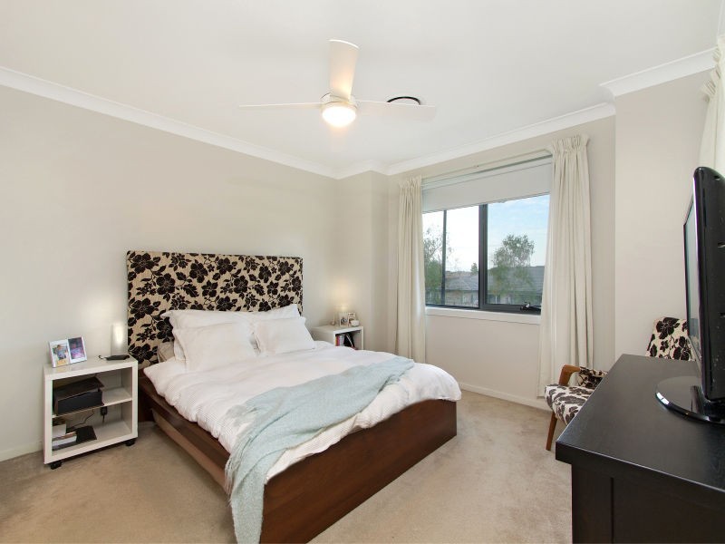 15 Riverbank Dr, Kellyville Ridge NSW 2155