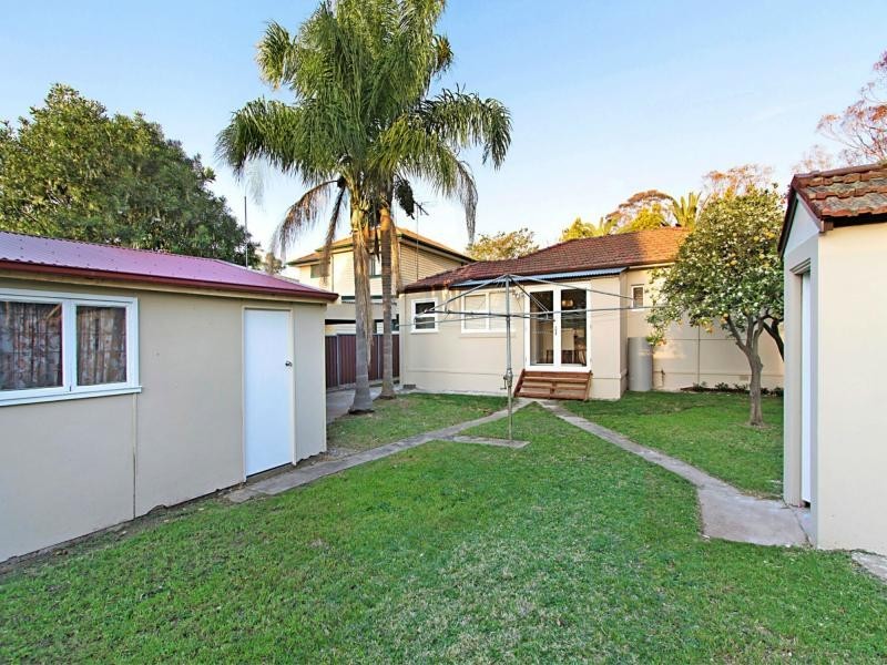 47 Burdett Crescent, Blacktown NSW 2148