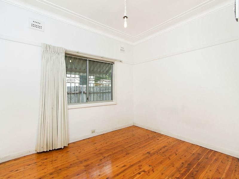 21 Beamish Avenue, Northmead NSW 2152