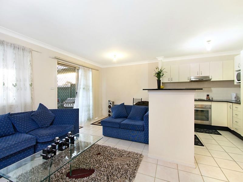 1/85 Warrimoo Drive, Quakers Hill NSW 2763