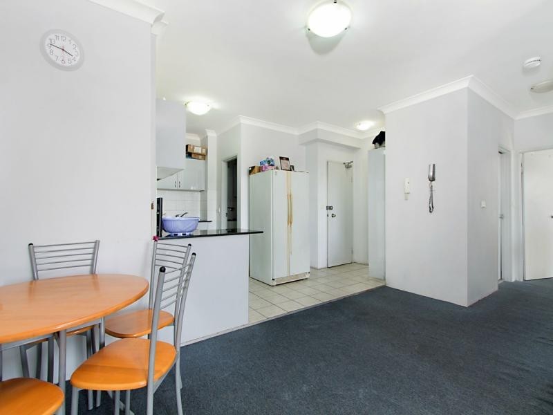 11/24-28 First Avenue, Blacktown NSW 2148