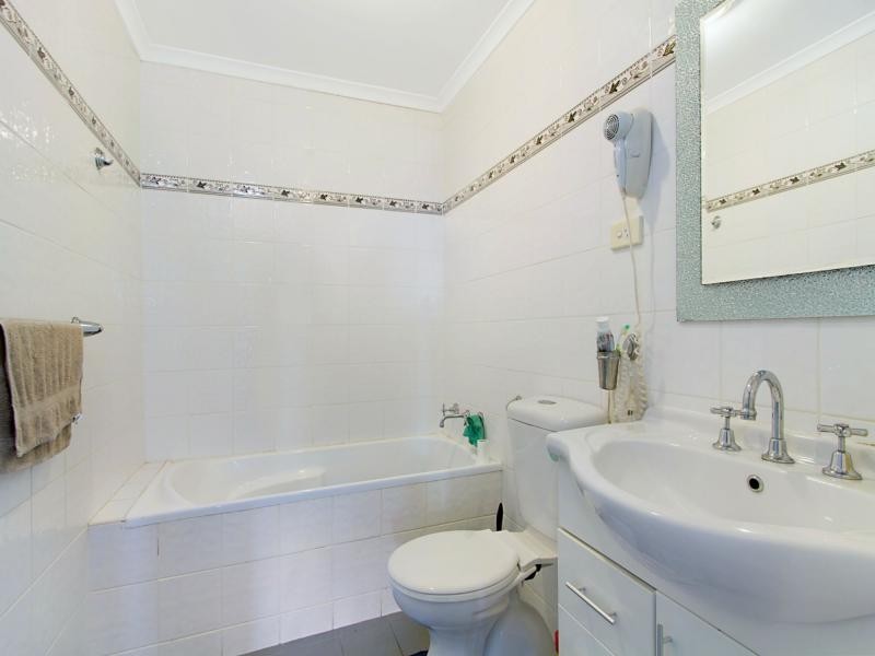 11/24-28 First Avenue, Blacktown NSW 2148