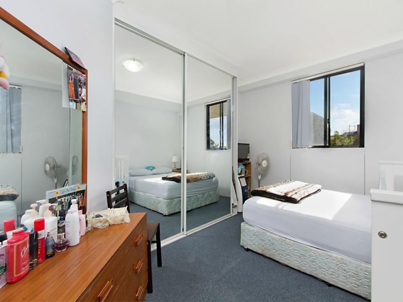 11/24-28 First Avenue, Blacktown NSW 2148