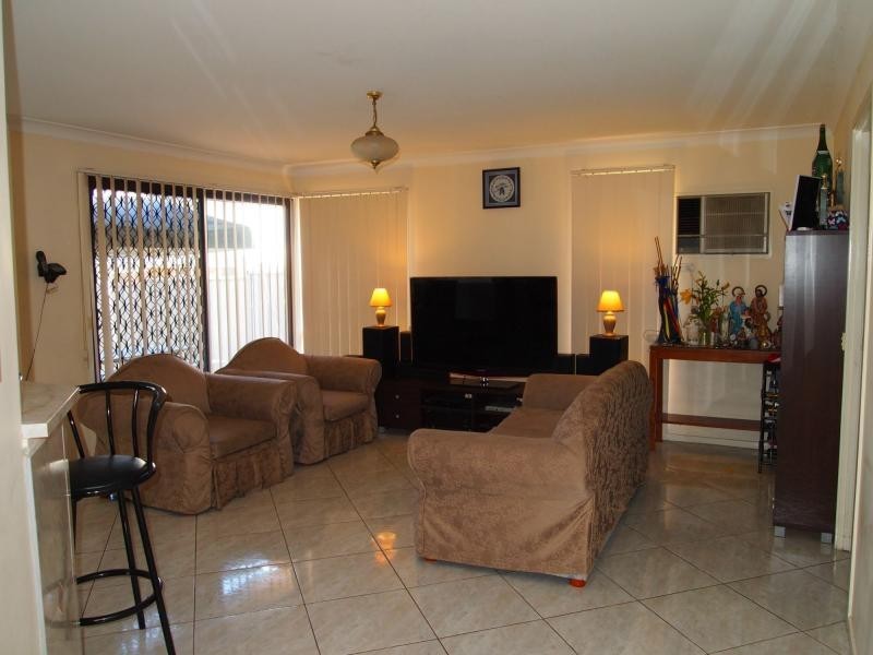 41 Woodley Crescent, Glendenning NSW 2761