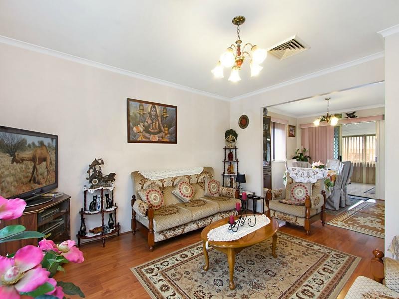 10 Tarrant Place, Doonside NSW 2767