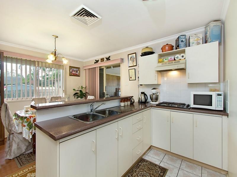 10 Tarrant Place, Doonside NSW 2767