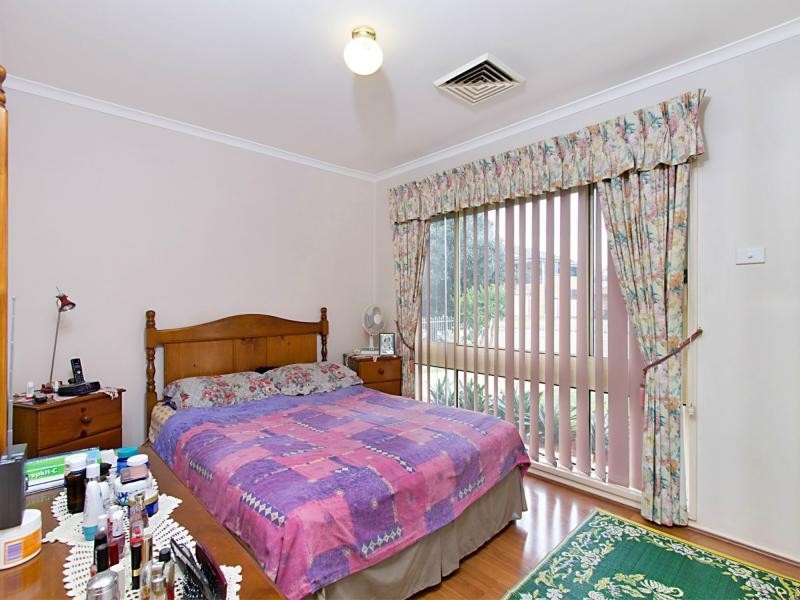 10 Tarrant Place, Doonside NSW 2767