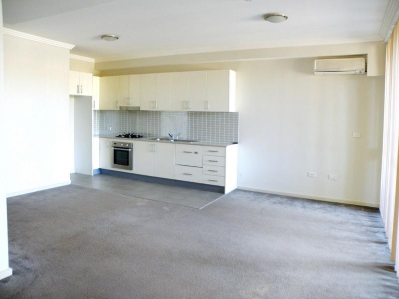 1/2-6 Lydbrook Street, Westmead NSW 2145