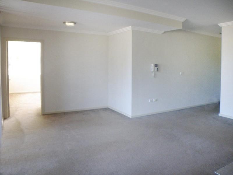 1/2-6 Lydbrook Street, Westmead NSW 2145