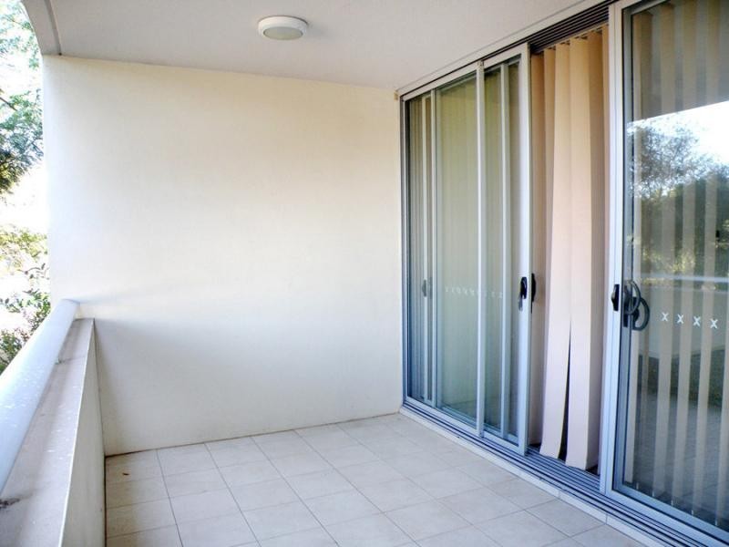 1/2-6 Lydbrook Street, Westmead NSW 2145