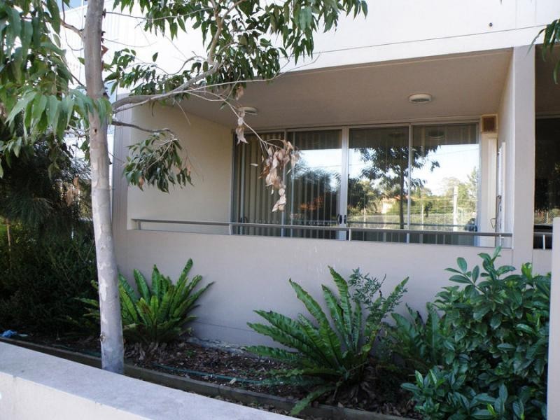 1/2-6 Lydbrook Street, Westmead NSW 2145