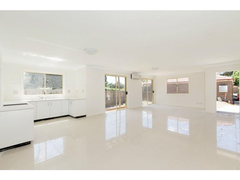 2/2 Literature Place, Blackett NSW 2770