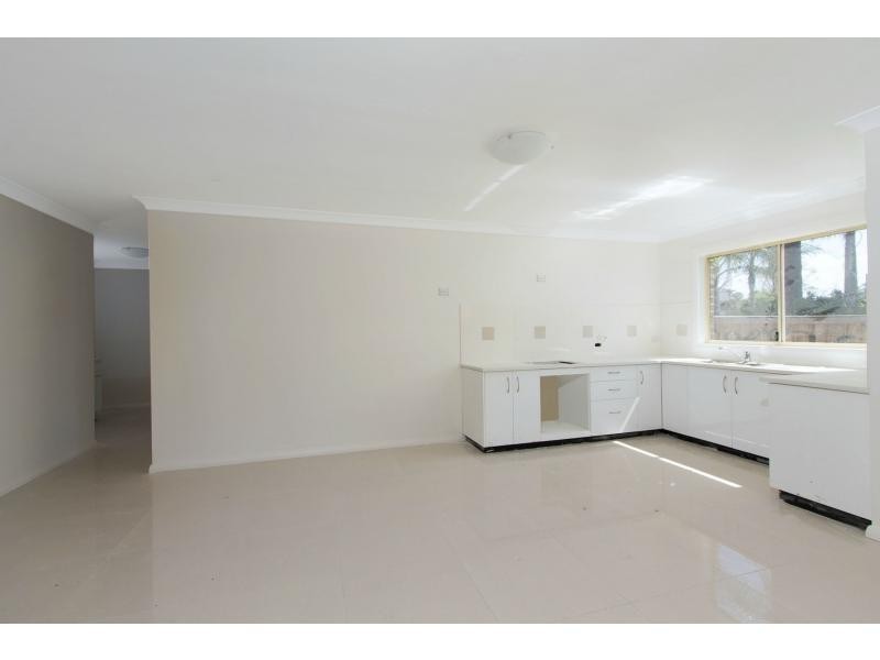 2/2 Literature Place, Blackett NSW 2770