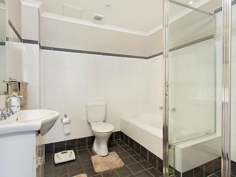 111/21 Third Avenue, Blacktown NSW 2148