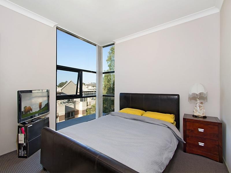 111/21 Third Avenue, Blacktown NSW 2148