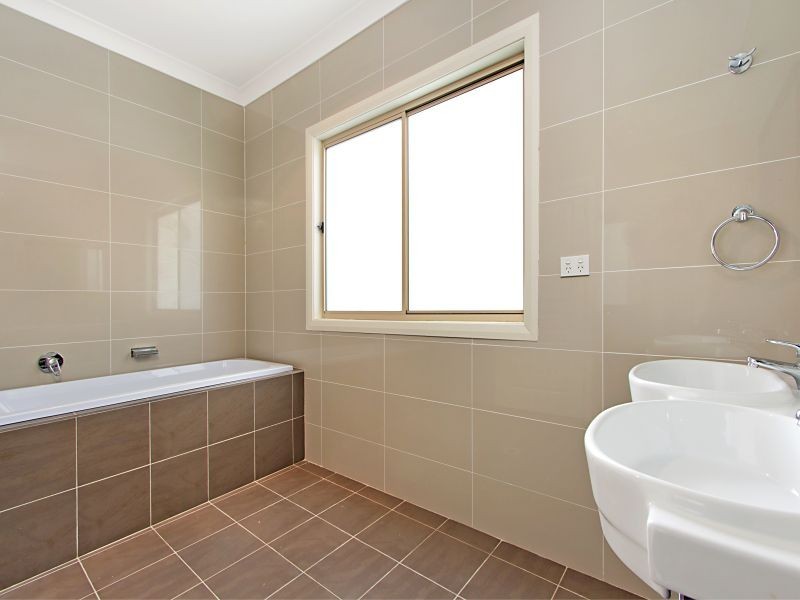 87 Riverbank Dr, The Ponds NSW 2769