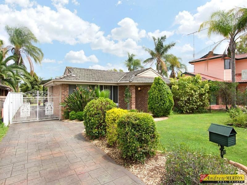 37 Amazon Place, St Clair NSW 2759