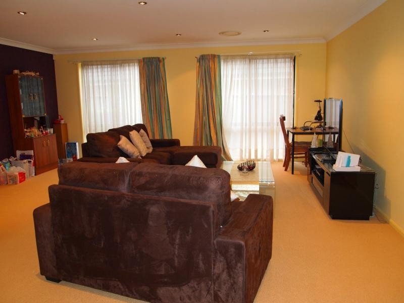 13 Apache Grove, Stanhope Gardens NSW 2768