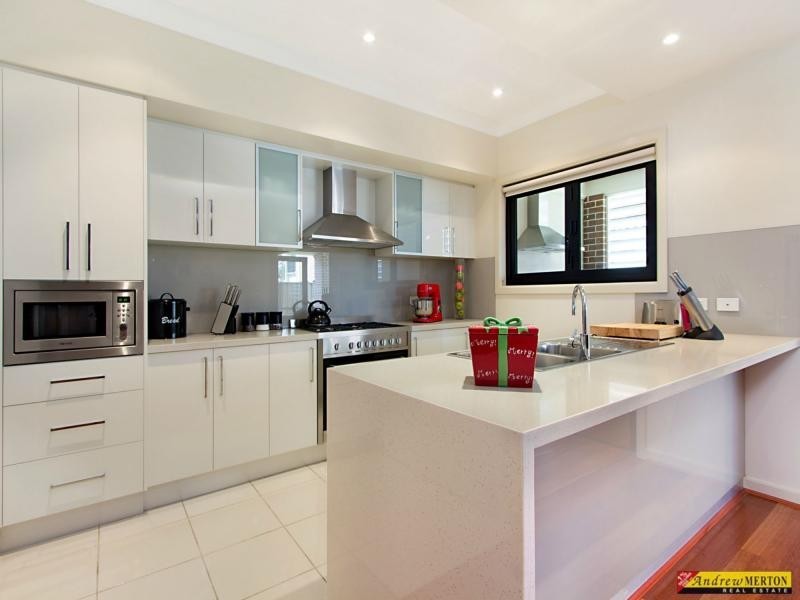 4 Jonah Street, Stanhope Gardens NSW 2768