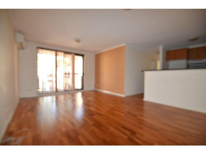 Unit 20/7 Griffiths Street, Blacktown NSW 2148