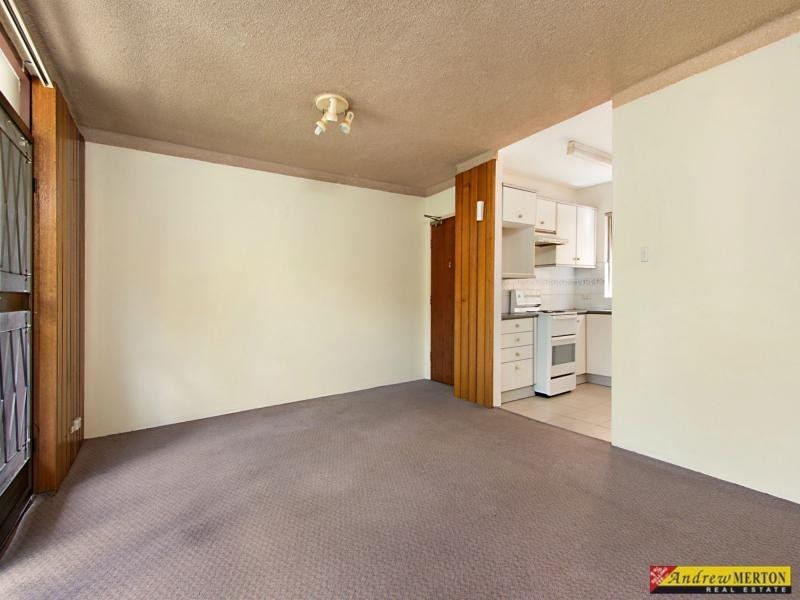 2/34 Addlestone Road, Merrylands NSW 2160