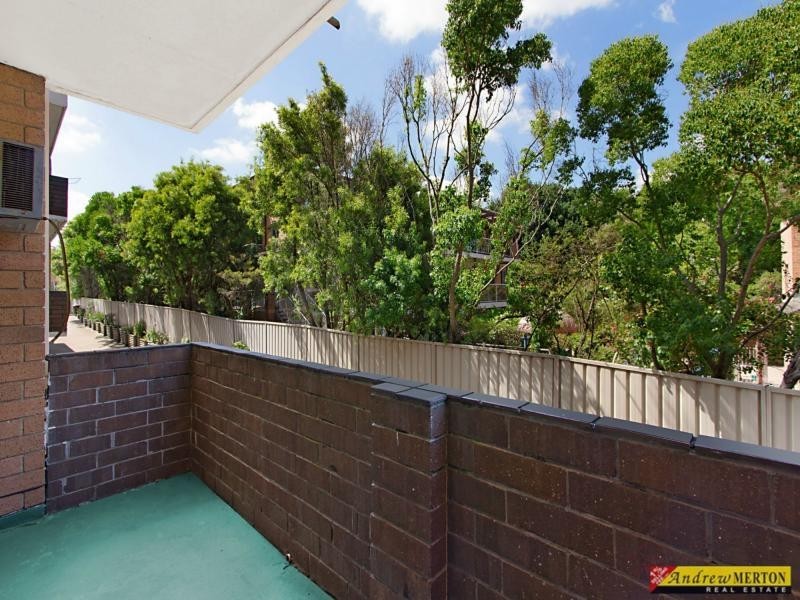 2/34 Addlestone Road, Merrylands NSW 2160