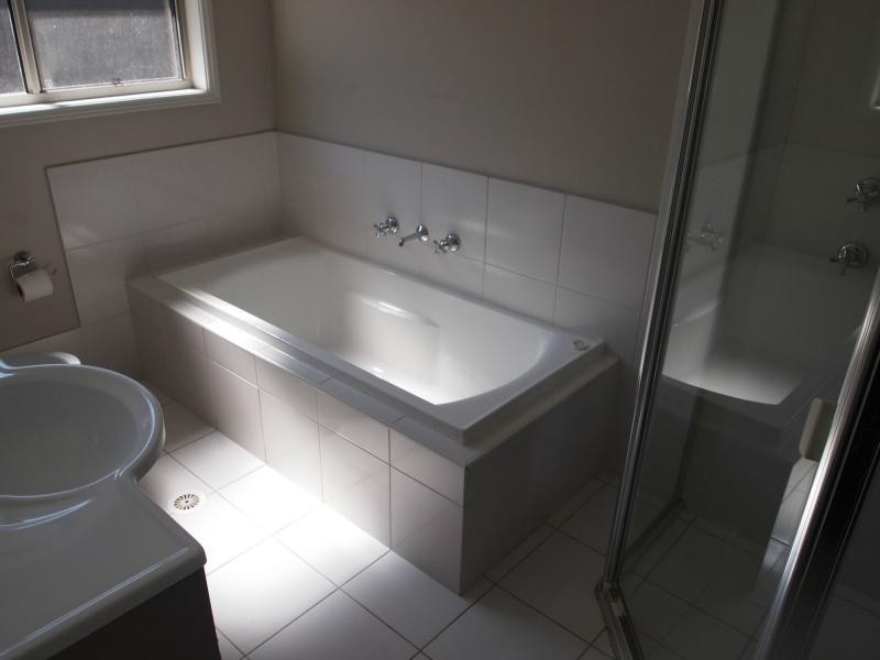 12 Nield Street, Ropes Crossing NSW 2760