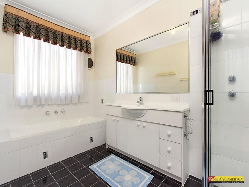 9 Kalindi Place, St Clair NSW 2759
