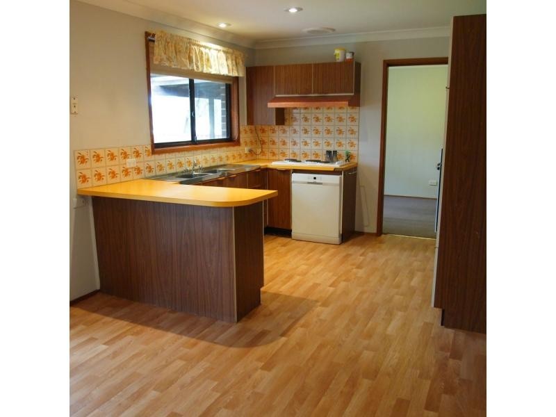 95 Warrimoo Drive, Quakers Hill NSW 2763