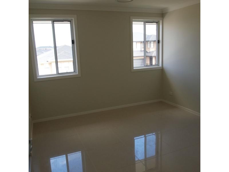 8 Dragonfly Street, The Ponds NSW 2769