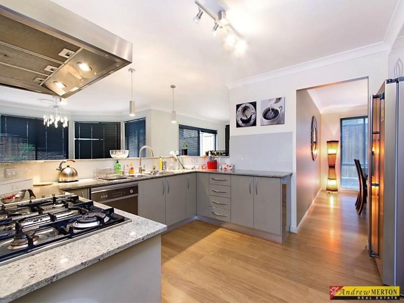 15 Kenford Circuit, Stanhope Gardens NSW 2768