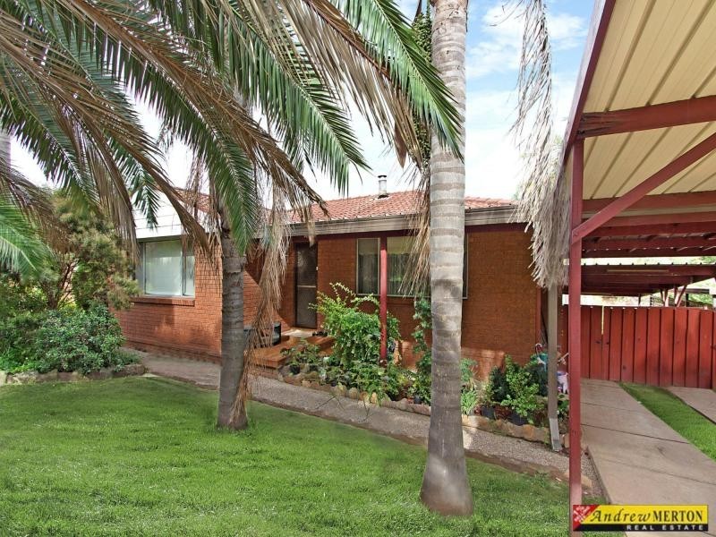 63 Nathan. Crescent, Dean Park NSW 2761