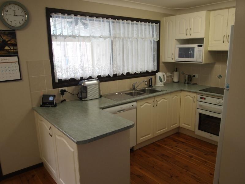 9 Picton Street, Quakers Hill NSW 2763