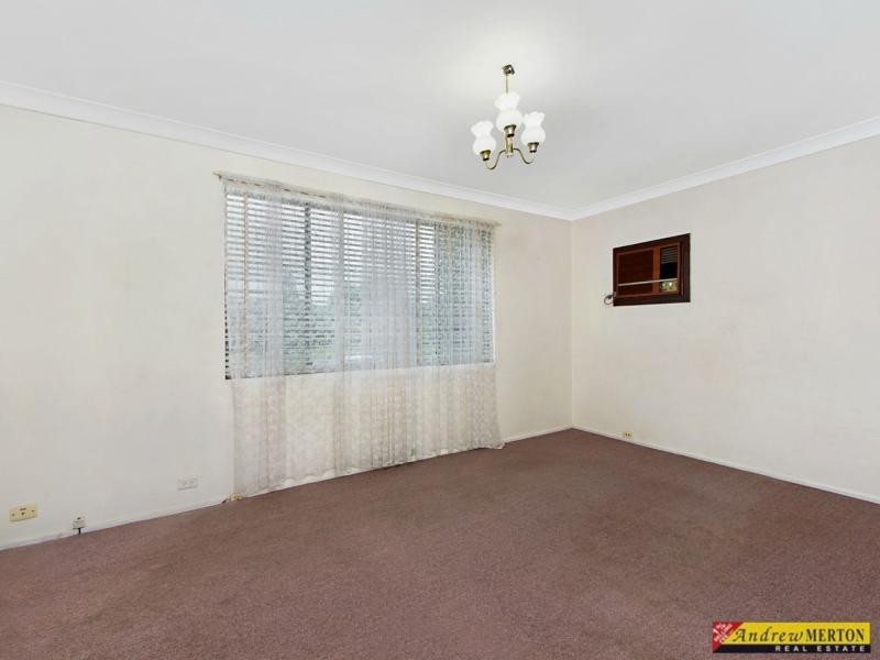 2 Ridgeway Crescent, Quakers Hill NSW 2763