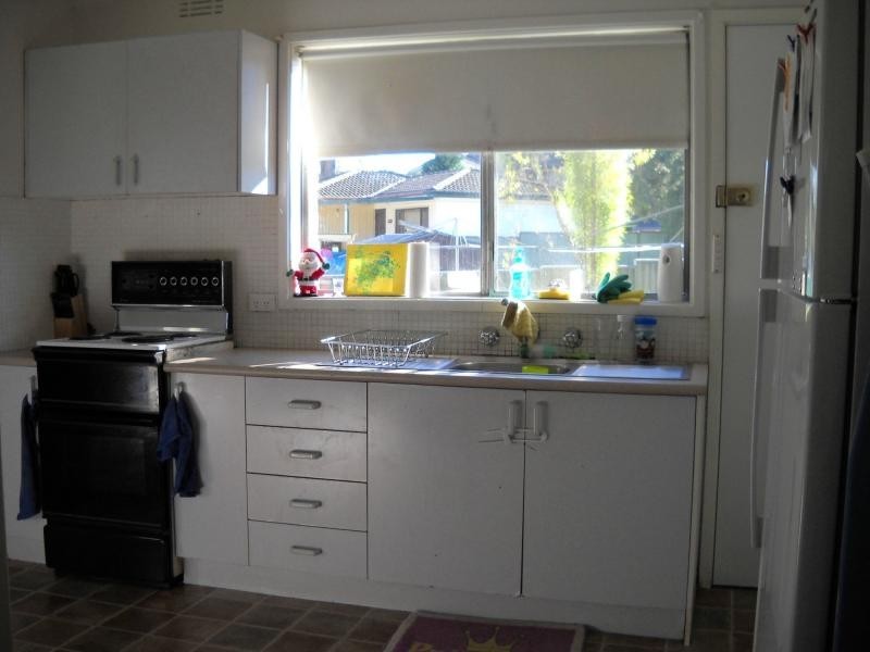 2 Pearce Road, Quakers Hill NSW 2763