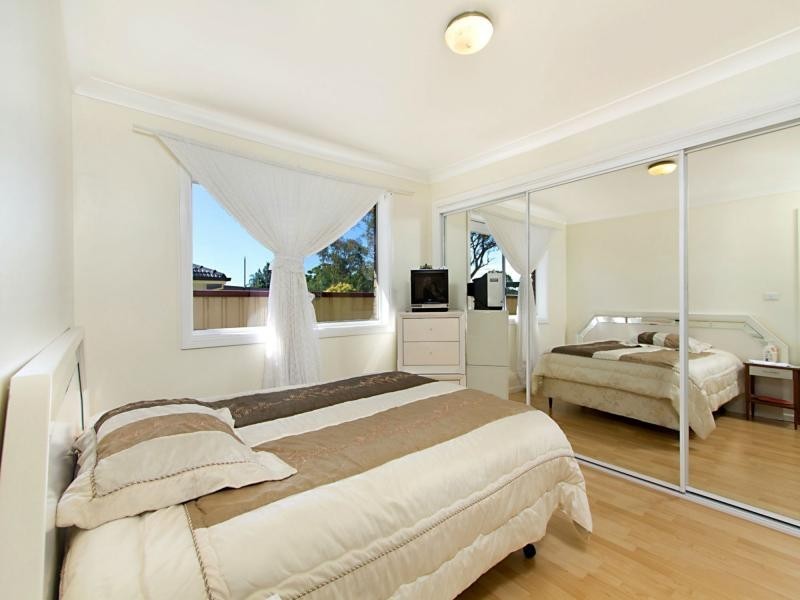 35 Davis Road, Marayong NSW 2148