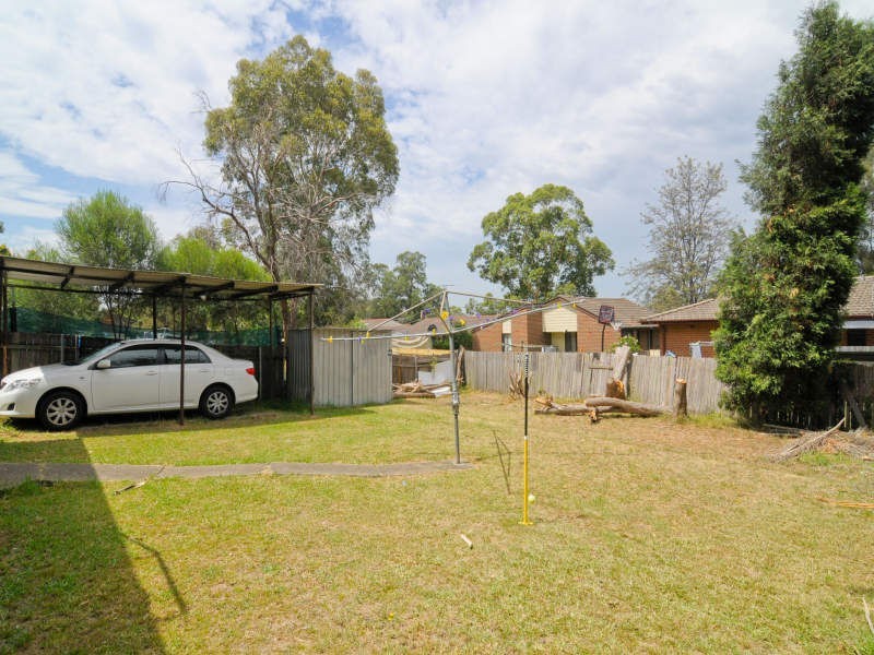 9 Nyngan Street, Quakers Hill NSW 2763