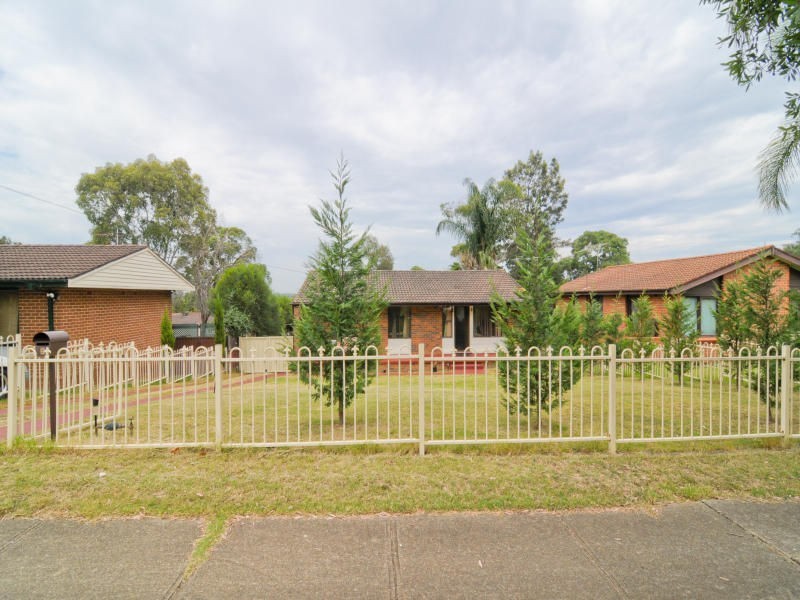 9 Nyngan Street, Quakers Hill NSW 2763