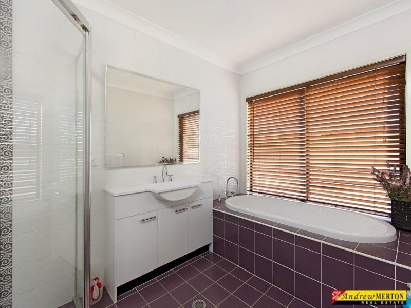 24 Rainford Street, Stanhope Gardens NSW 2768