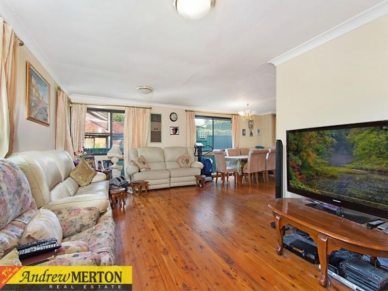 52 Plymouth Crescent, Kings Langley NSW 2147