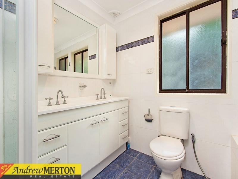 52 Plymouth Crescent, Kings Langley NSW 2147