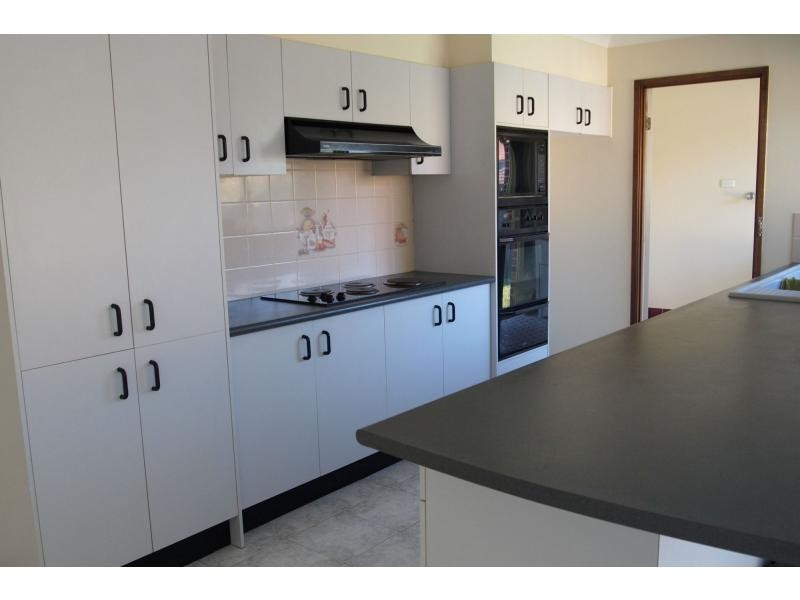 5 Beau Court, Quakers Hill NSW 2763