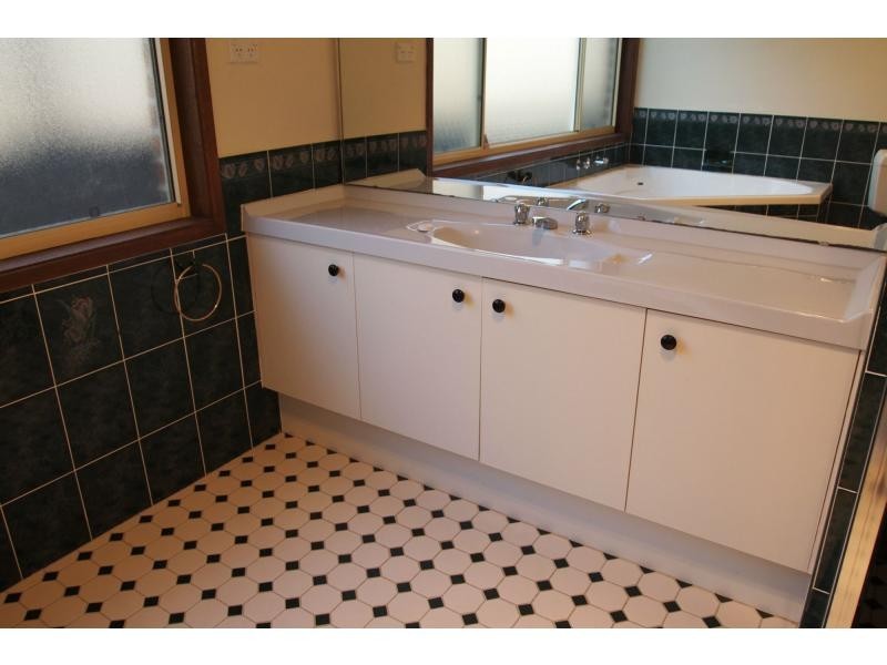 5 Beau Court, Quakers Hill NSW 2763