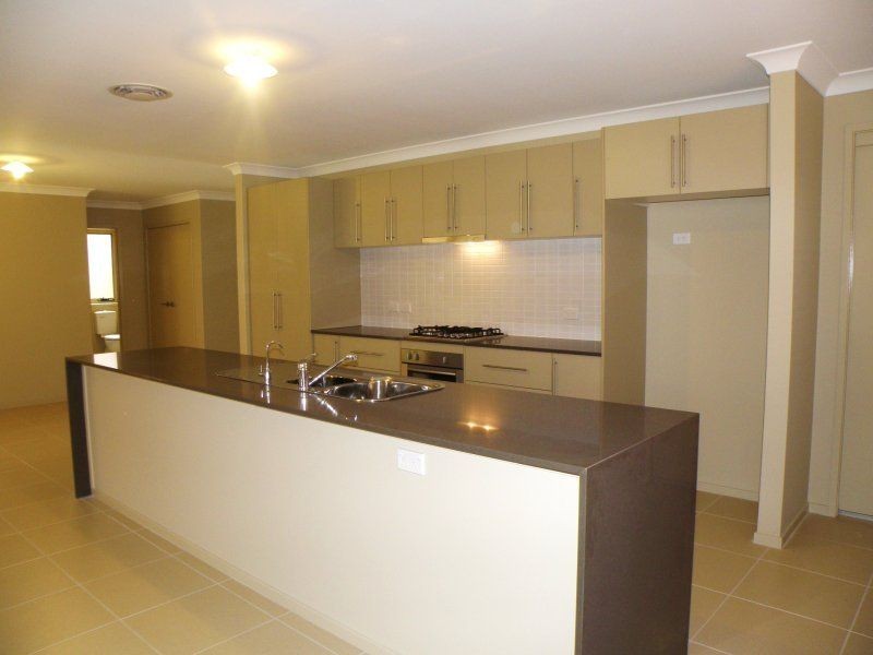 28 Paringa Drive, The Ponds NSW 2769